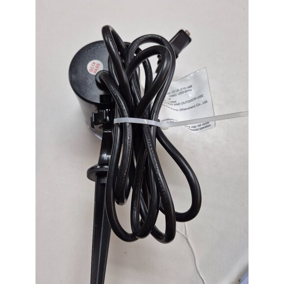 Outdoor LED Snowflake Projection Light - Picture 4 of 5